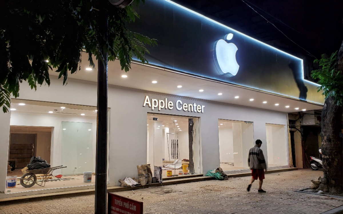 Cửa hàng Apple Center tại Việt Nam bị buộc phải gỡ logo 'Táo khuyết'