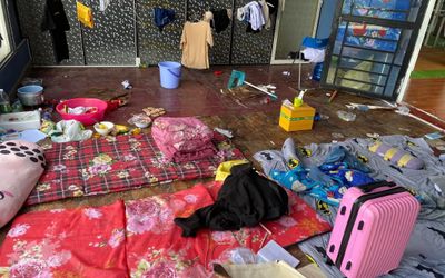 Lên ghi số điện phòng trọ 3 nữ sinh viên thuê ở, chủ nhà 'đứng hình' vì cảnh tượng trước mắt