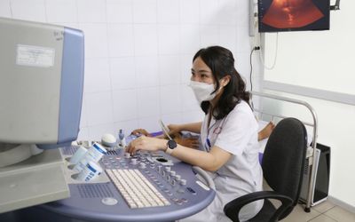 Phẫu thuật lấy 4 khối u xơ tử cung cho nữ bệnh nhân 30 tuổi