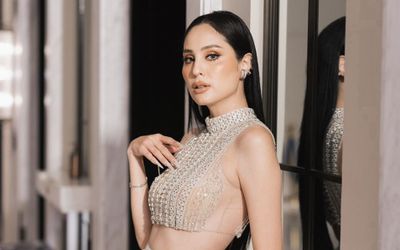 Nữ diễn viên nổi tiếng bị tố coi người giúp việc như nô lệ, ép dùng đĩa đựng thức ăn chó