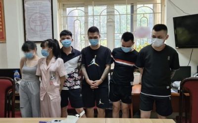 8 nam thanh nữ tú 'bay lắc' trong căn hộ chung cư ở Hà Nội