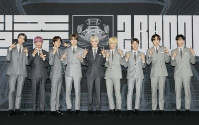 NCT 127 nói gì trước thông tin ông Lee Sooman sẽ hết hợp đồng với SM Entertainment?