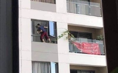 Hình ảnh hài hước: Chị giúp việc quá nhiệt tình khiến chủ nhà phải... đuổi việc gấp