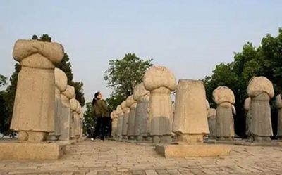 61 tượng đá không đầu kỳ bí ở lăng mộ của Võ Tắc Thiên, hàng nghìn năm chưa 1 lời giải thỏa đáng