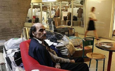 Cụ ông Iran qua đời sau hơn một thập kỷ sống tị nạn ở sân bay