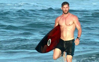 Chris Hemsworth bơi ở Bắc Cực lạnh giá cho cơ bắp săn chắc, kéo dài tuổi thọ