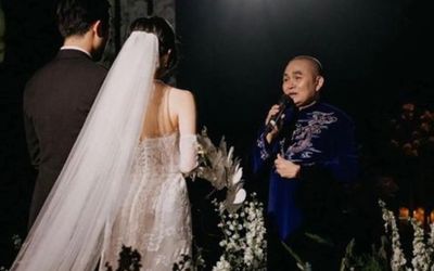 Nghệ sĩ Xuân Hinh nghẹn ngào trong ngày cưới con gái, nhan sắc cô dâu - chú rể chiếm trọn spotlight