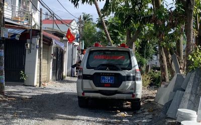 Mang đồ ăn cho chồng, vợ phát hiện cảnh tượng kinh hoàng