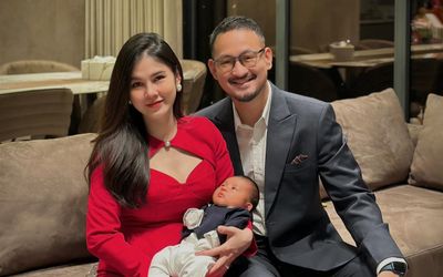 MC Thu Hoài hé lộ diện mạo quý tử giống hệt bố, nói về sự thay đổi sau khi làm mẹ