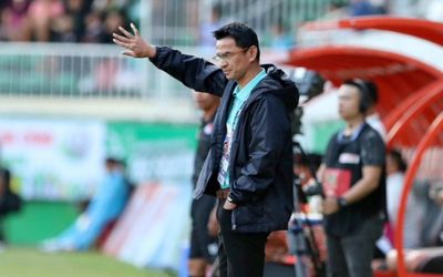 Kiatisuk nói đúng một câu về quãng nghỉ 48 ngày của V.League 2023