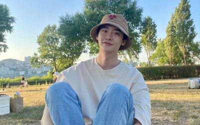 Lee Jong Suk nói về IU: 'Cô ấy là nguồn ý chí và sức mạnh của tôi'