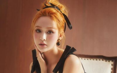 Ế show tại Việt Nam hậu ồn ào, Hiền Hồ phải chạy sang nước ngoài để 'kiếm cơm'?
