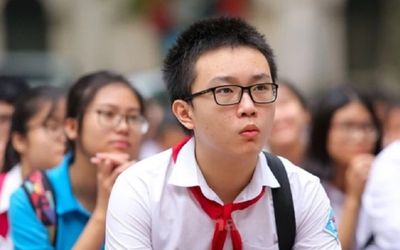 Lịch thi vào lớp 10 trường chuyên ở Hà Nội dày đặc, trùng nhau