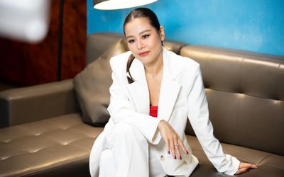Nam Thư 'nổi đoá', gay gắt đáp trả khi bị chê 'già teo tóp'