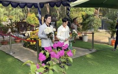 Con trai cố NSƯT Chiêu Hùng lên tiếng về hình ảnh tranh cãi khi quay MV trước mộ cố NSƯT Vũ Linh