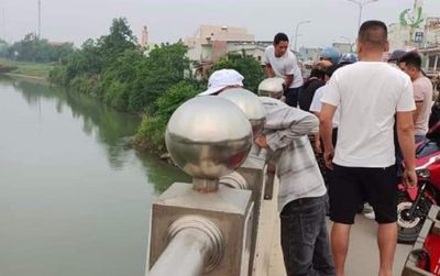 Để lại thư 'gửi vợ yêu' ở cầu, người đàn ông khiến dân tình tá hỏa nhưng phía sau là sự thật không ai ngờ
