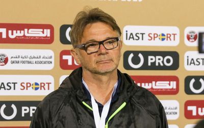 Thua đậm Iraq, HLV Troussier nói do đối thủ mạnh và cần sai lầm để học hỏi