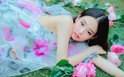 Jennie (BLACKPINK) khiến fan xót xa vì phải chịu thiệt thòi này