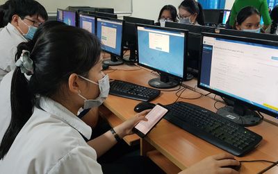 Sau năm 2025, thử nghiệm thi tốt nghiệp THPT trên máy tính