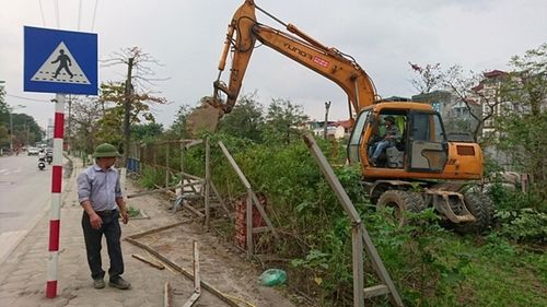 Hà Nội: Chính thức phá dỡ bãi trông xe 'khủng' cạnh sông Tô Lịch