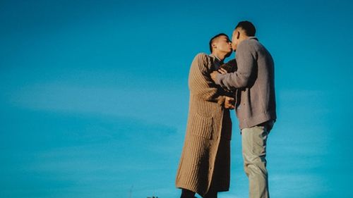 NTK Adrian Anh Tuấn mang chuyện tình yêu vào BST mới