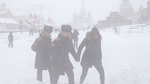 Moscow trắng tuyết, trăm năm mới có một lần tuyết rơi dày như thế này