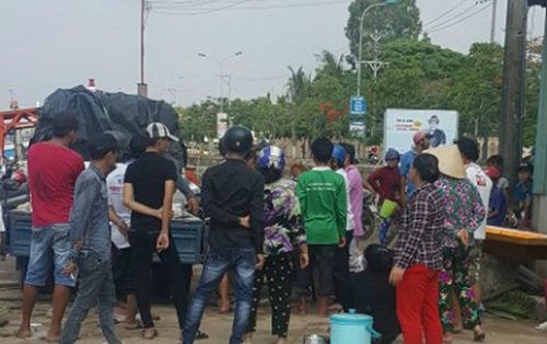 Nam thanh niên nhảy sông tự tử nghi do túng quẫn sau khi vay nặng lãi để chơi cờ bạc