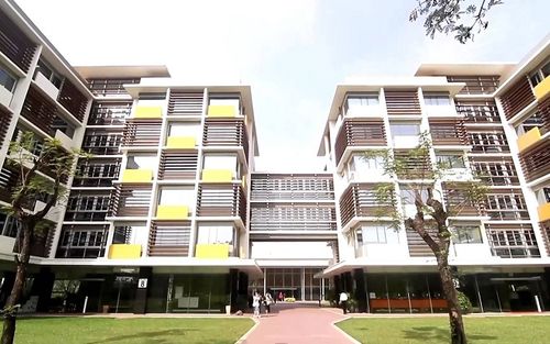 Góc ‘rich students’: Đây chính là 2 trường đại học hệ công lập và dân lập đứng đầu về mức học phí ‘khủng’