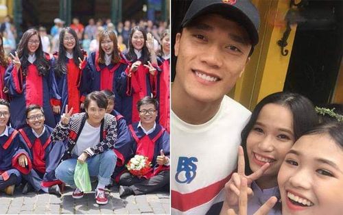 Những lớp học may mắn nhất 'hệ mặt trời': Đang chụp kỷ yếu thì Sơn Tùng, Bùi Tiến Dũng nhắng nhít chụp cùng