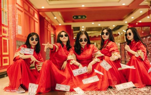 Kỷ yếu cực chất mang phong cách 'Bến Thượng Hải' giữa lòng Hạ Long khiến dân tình trầm trồ vì concept quá đỉnh