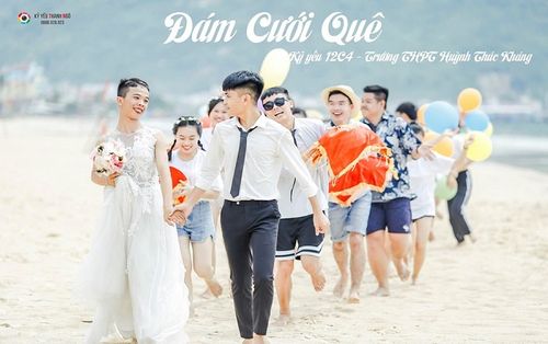 Kỷ yếu 'đám cưới quê' cực dễ thương được dân tình hết lời khen ngợi nhưng bất ngờ nhất lại là vẻ đẹp của 'cô dâu'