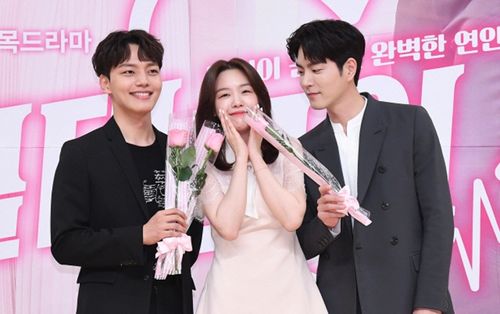 Họp báo 'Absolute Boyfriend': Yeo Jin Goo rạng rỡ, Minah (Girl's Day) - Hong Jong Hyun thân mật quá mức