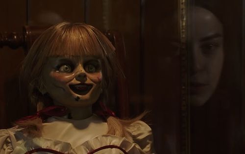 'Annabelle Comes Home': Nồi lẩu thập cẩm đến từ Vũ trụ The Conjuring