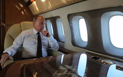 Hé lộ khâu chuẩn bị thức ăn cho Tổng thống Putin trên máy bay