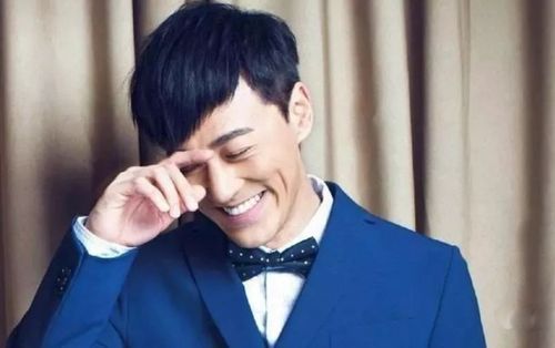 Lâm Phong đã đóng cùng rất nhiều nữ diễn viên trong TVB nhưng không thành đôi với một cô gái nào