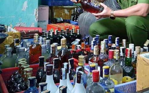 Phát hiện hàng trăm chai rượu ngoại không rõ nguồn gốc tại quán bar ở Đà Nẵng