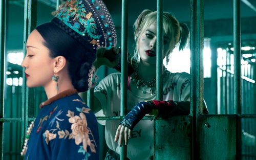 Toàn bộ Easter Egg trong 'Birds of Prey' (P1): Harley Quinn học hỏi… Như Ý Truyện?