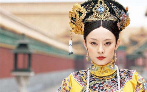 Tôn Lệ bị chê diễn dở khi cởi bỏ trang phục cung đấu, phản ứng của khán giả: 'Cô ấy vẫn nên đóng Chân Hoàn thì hơn!'