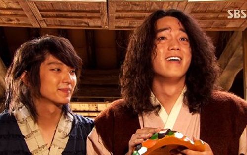 Diễn viên 'Huyền thoại Iljimae' - 'Cô nàng cử tạ' Moon Ji Yoon đột ngột qua đời!