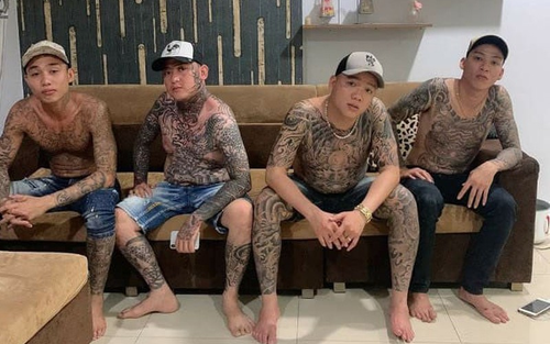 Truy tìm nhiều đối tượng liên quan đến vụ 200 giang hồ áo cam đập phá quán, chém người ở Sài Gòn