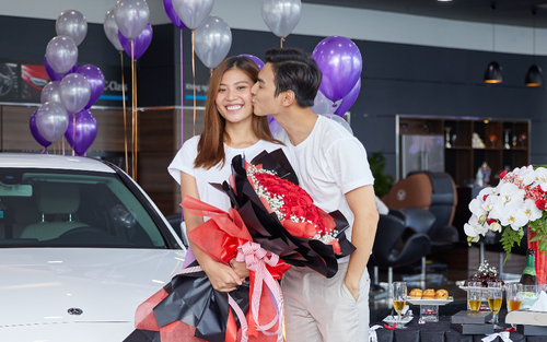 Được Jay Quân tặng xế hộp mừng kỷ niệm 10 năm, Chúng Huyền Thanh chia sẻ: 'Lần đầu gặp còn tưởng anh cong'