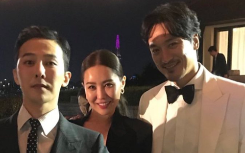 G-dragon (Bigbang) ăn sinh nhật cùng chị gái và tài tử Kim Min Joon: Dân mạng hỏi liệu họ có dùng ma túy?