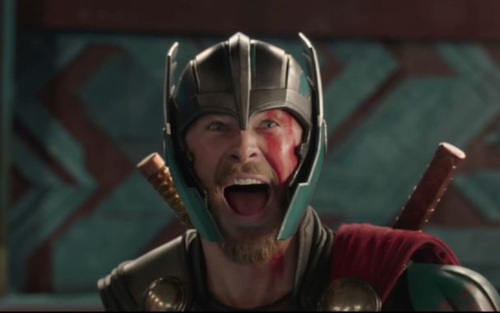 Chris Hemsworth vẫn chưa chia tay vai diễn Thần sấm sau Thor 4
