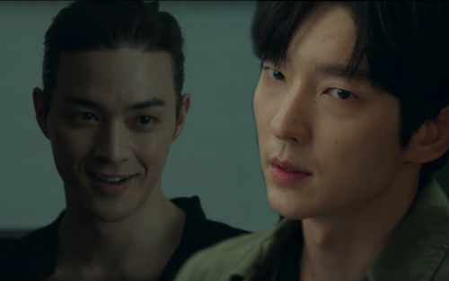 Tập 25 'Hoa của quỷ': Kẻ giết người Kim Ji Hoon bắt bài Lee Joon Ki, lật ngược thế cục của vụ án