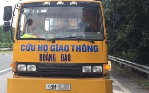 Đi ngược chiều trên cao tốc, một tài xế bị tước bằng lái 6 tháng và phạt 17 triệu đồng