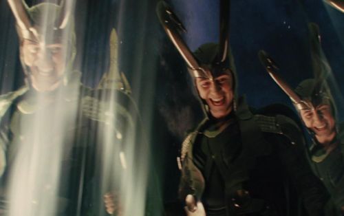 Đâu là những phép thuật làm nên tên tuổi của 'thần điêu đại bịp' Loki?