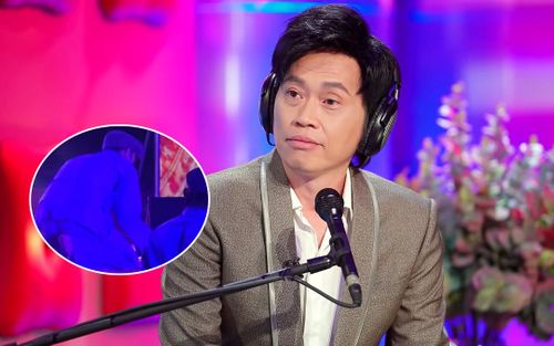 Ngày đầu tái xuất, Hoài Linh bất ngờ quỳ trên sân khấu để làm một điều tri ân khán giả