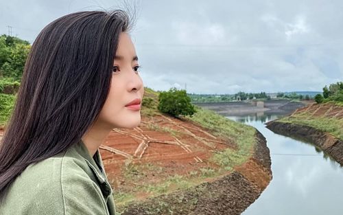 Giữa ồn ào phát ngôn 'muốn làm người yêu bố', Cao Thái Hà khẳng định: 'Clip bị cố tình cắt ghép'