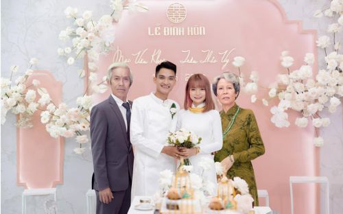 Ông bà quá cố bất ngờ 'xuất hiện' trong hôn lễ của Vy Pumpe, ước nguyện thành hiện thực