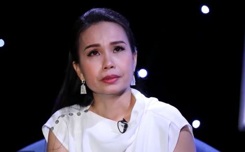 Cẩm Ly hiếm hoi trải lòng về cuộc sống hôn nhân, bật khóc vì con: 'Tôi sợ một ngày con sẽ rời xa mình'